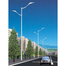 Kundenspezifische Dual-Arm Street Light Steel Pole